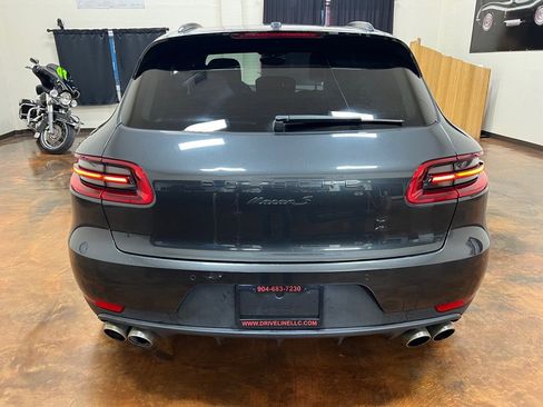 Used 2018 Porsche Macan S image 8