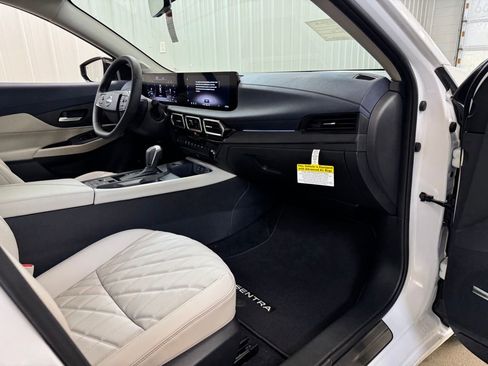 New 2026 Nissan Sentra SL w/ Floor Mat Package FWD image 25