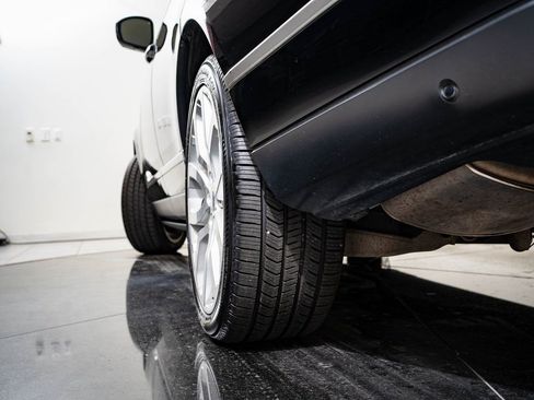 Used 2016 Land Rover Range Rover Supercharged image 43