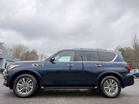 Used 2021 INFINITI QX80 Luxe AWD/4WD image 2