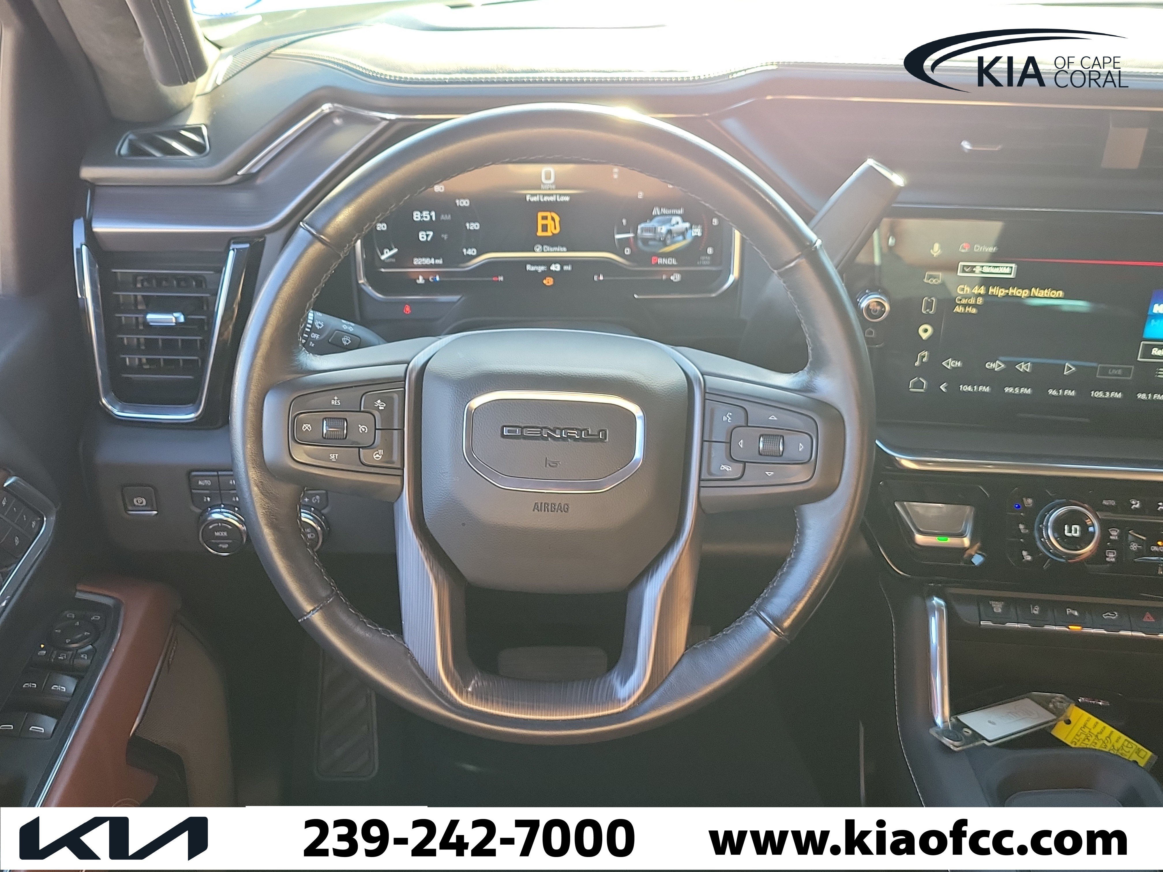 Used 2025 GMC Sierra 2500 Denali Ultimate AWD/4WD image 17