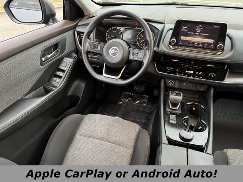 Used 2021 Nissan Rogue SV image 4