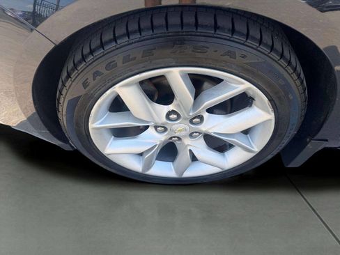 Used 2015 Chevrolet Impala LT image 12