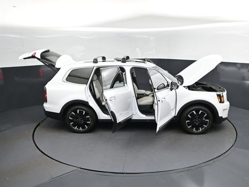 Used 2024 Kia Telluride SX w/ Towing Package FWD image 50
