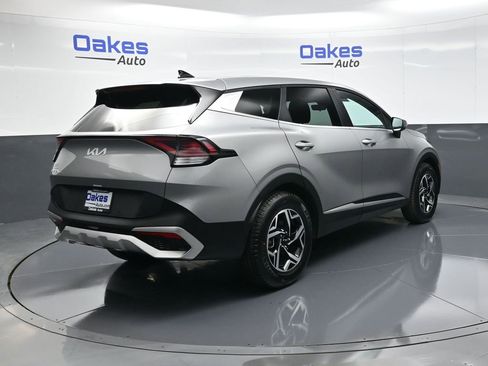 Certified 2024 Kia Sportage LX image 8