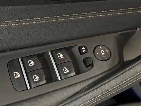 Used 2023 BMW 530e w/ Premium Package image 13