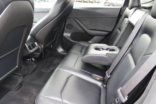 Used 2024 Tesla Model Y Performance AWD/4WD image 33