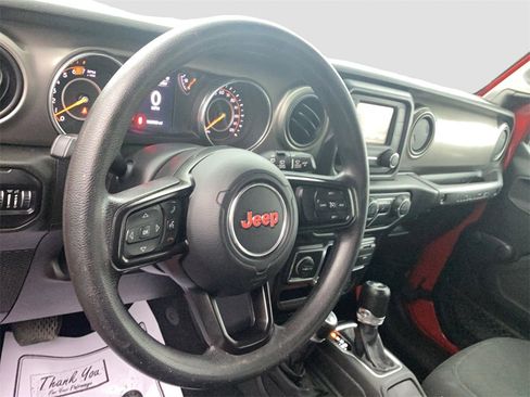Used 2018 Jeep Wrangler Unlimited Sport image 10