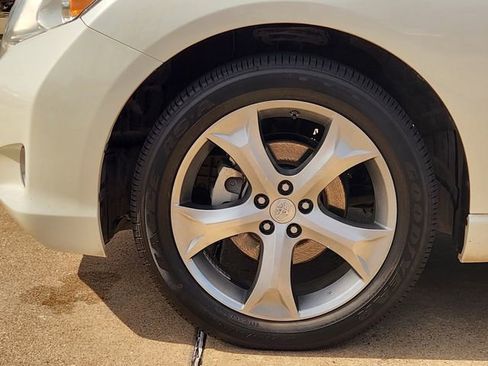 Used 2012 Toyota Venza LE w/ LE Convenience Pkg FWD image 8
