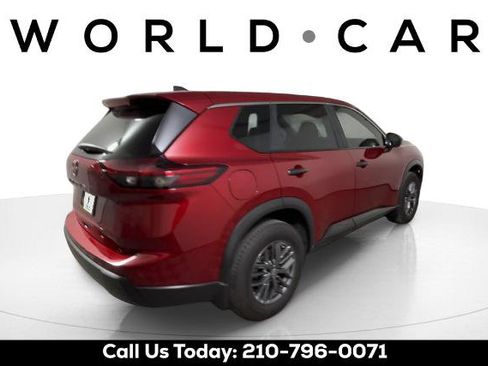 Certified 2025 Nissan Rogue S FWD image 4