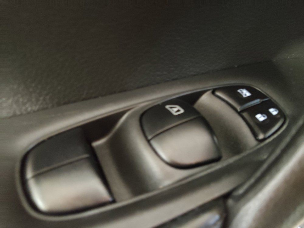 Used 2020 Nissan Rogue Sport S w/ Appearance Package FWD image 27