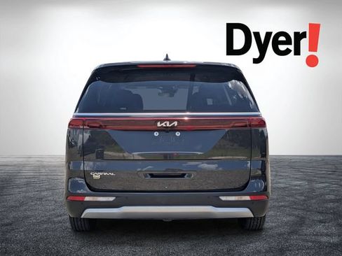 Certified 2024 Kia Carnival LX FWD image 6