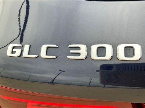 Used 2022 Mercedes-Benz GLC 300 4MATIC image 8
