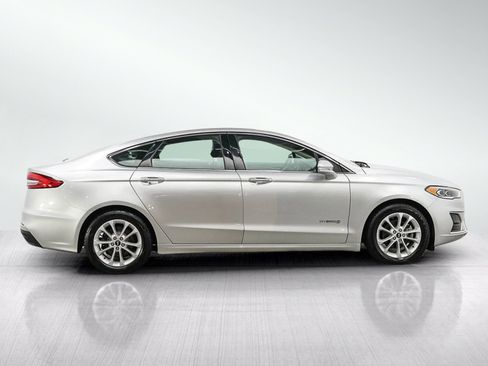 Used 2019 Ford Fusion SEL FWD image 6