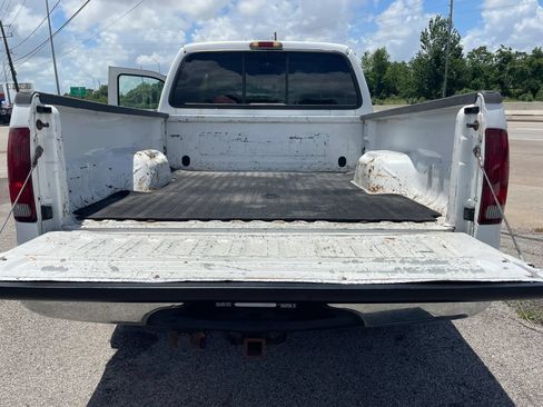 Used 2003 Ford F250 XL RWD image 14