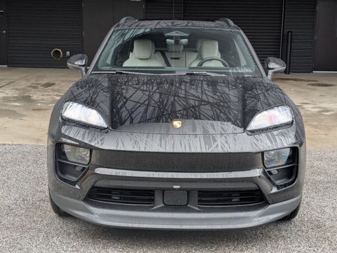 New 2026 Porsche Macan 4 Electric AWD/4WD image 6