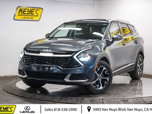 Used 2023 Kia Sportage EX image 1