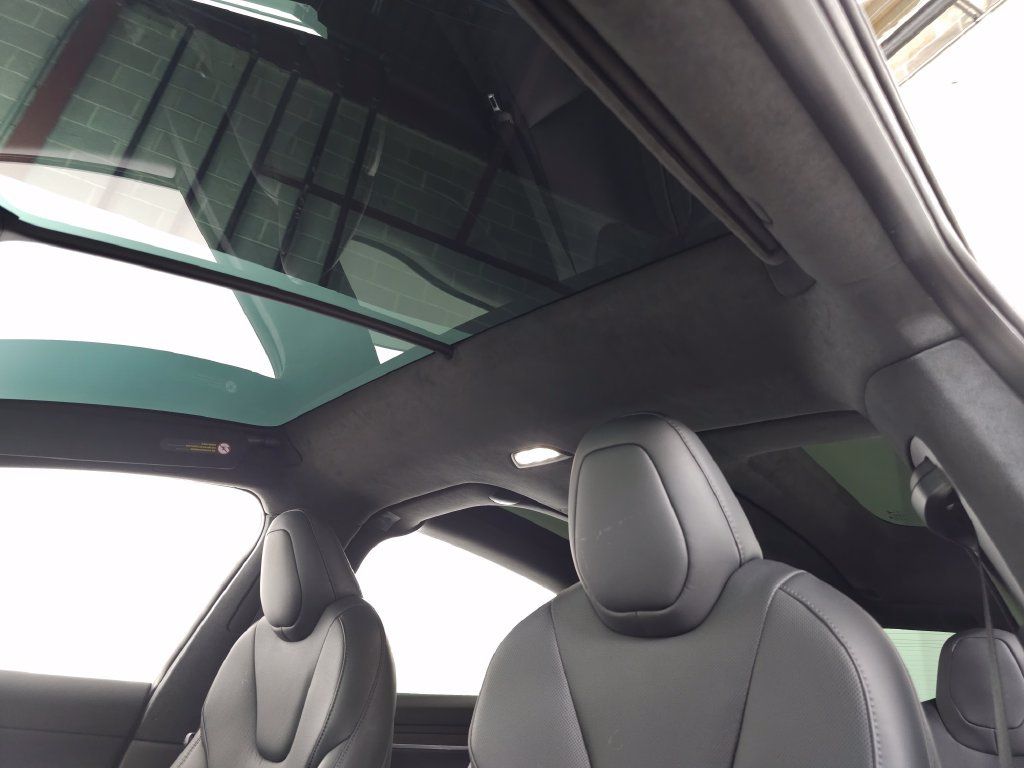 Used 2023 Tesla Model X AWD/4WD image 17