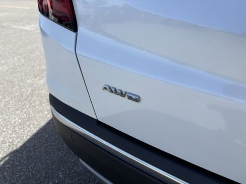 Used 2021 Cadillac XT5 Premium Luxury image 12