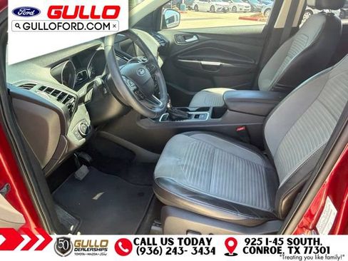 Used 2017 Ford Escape Titanium FWD image 7