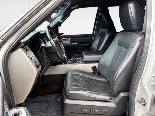 Used 2017 Ford Expedition EL Limited w/ Equipment Group 301A RWD image 12