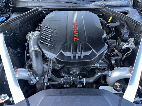 Used 2020 Kia Stinger GT1 RWD image 17