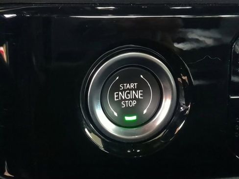 Used 2024 GMC Sierra 1500 SLT AWD/4WD image 33
