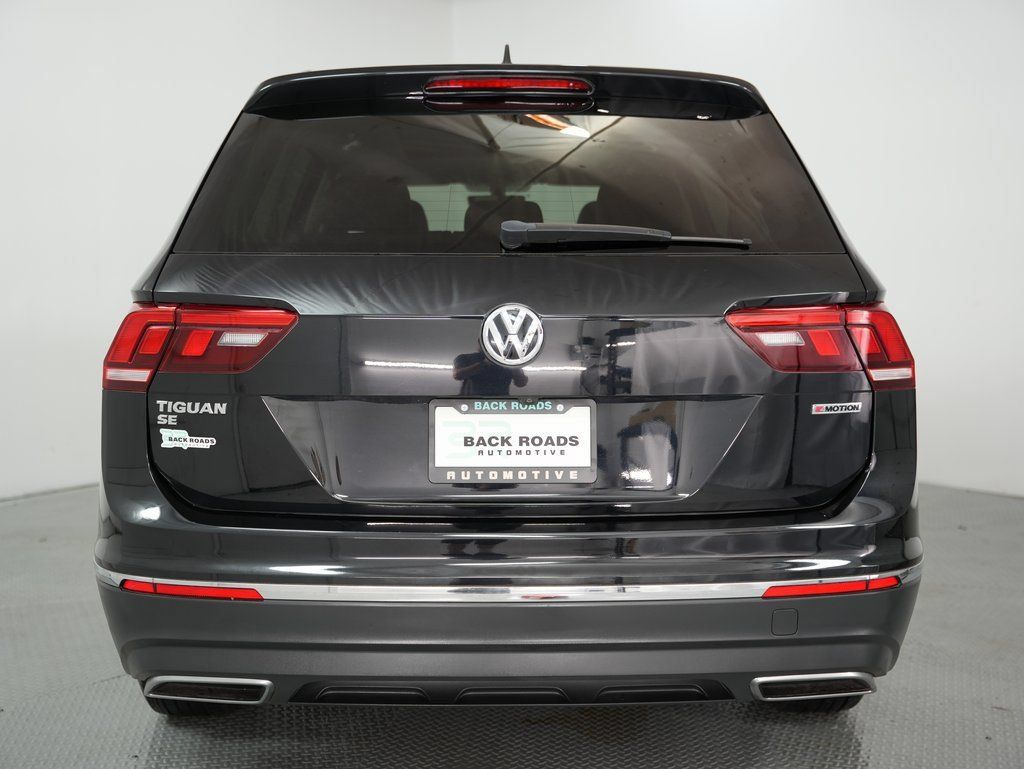 Used 2021 Volkswagen Tiguan SE w/ Panoramic Sunroof Package AWD/4WD image 8