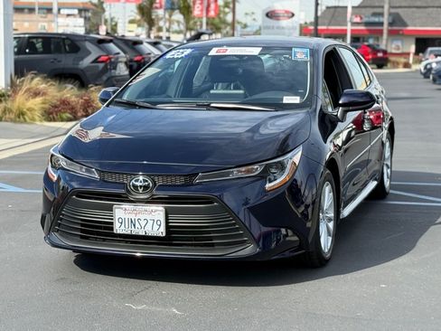 Certified 2025 Toyota Corolla LE w/ LE Premium Package image 5