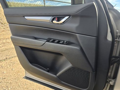 Used 2025 MAZDA CX-5 AWD 2.5 S w/ Preferred Package image 17