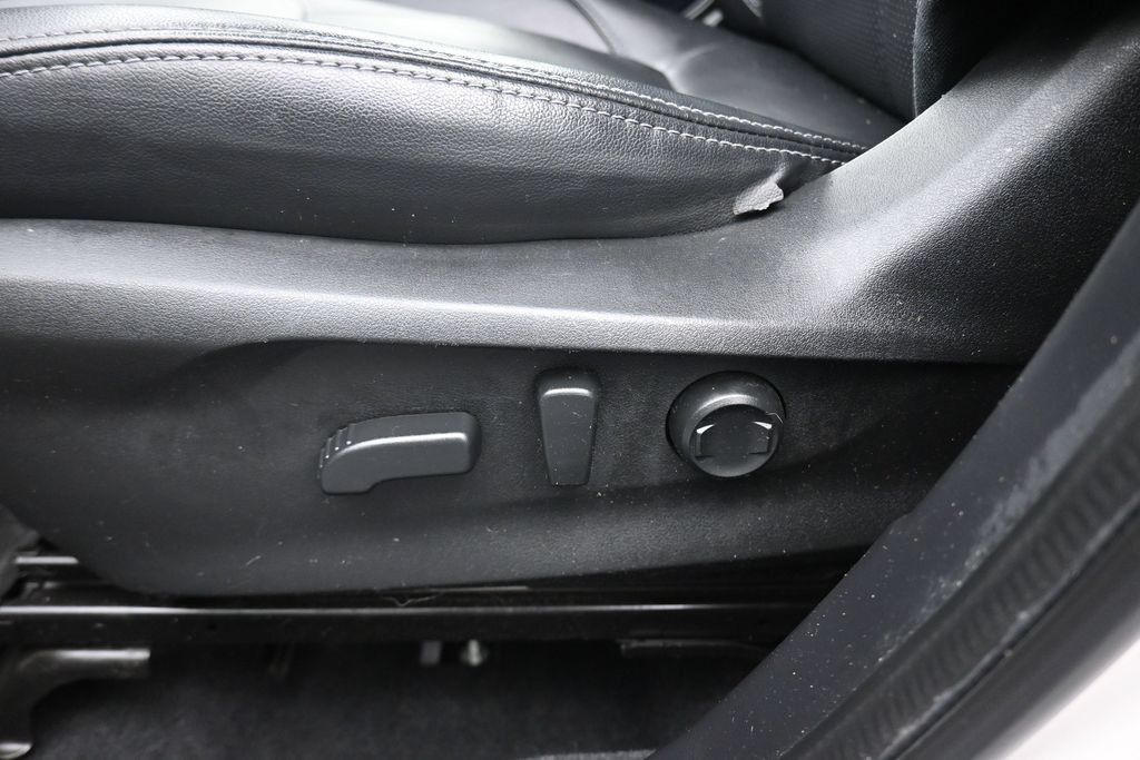 Used 2019 Subaru Forester Limited AWD/4WD image 13