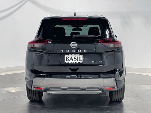 Used 2026 Nissan Rogue SL AWD/4WD image 12