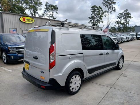 Used 2019 Ford Transit Connect XLT image 5