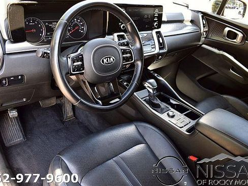 Used 2021 Kia Sorento S w/ Panoramic Sunroof Package AWD/4WD image 12