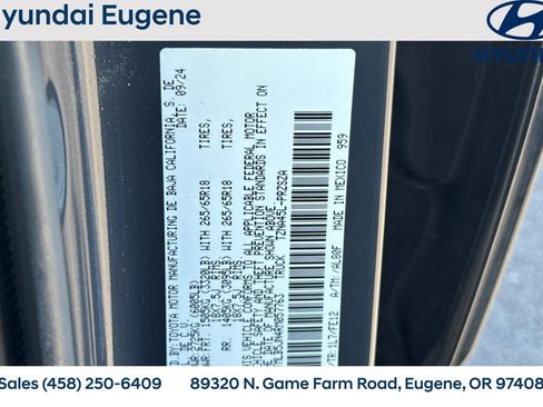 Used 2024 Toyota Tacoma TRD Sport image 37