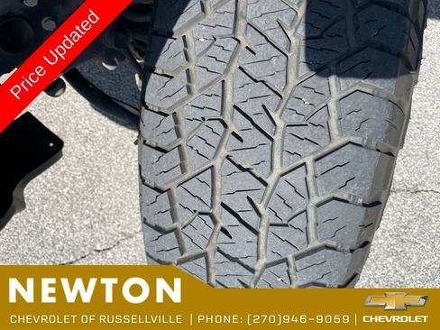 Used 2020 Jeep Gladiator Overland AWD/4WD image 46