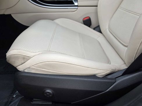 Used 2023 Mercedes-Benz C 300 Sedan image 14