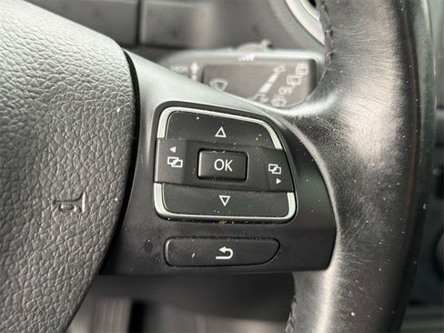 Used 2016 Volkswagen Tiguan SE image 25