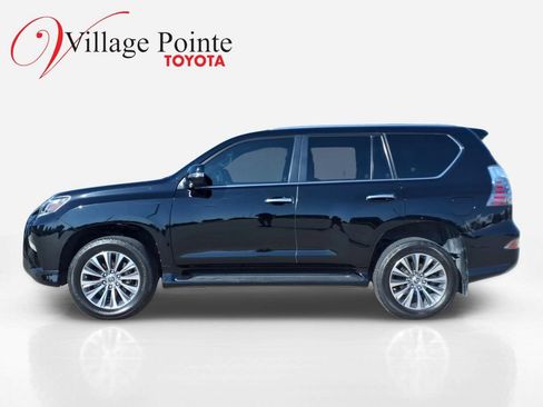 Used 2022 Lexus GX 460 Luxury w/ Accessory Package AWD/4WD image 8