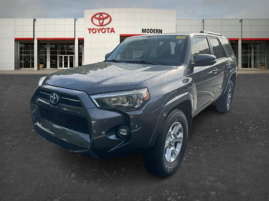 Used 2023 Toyota 4Runner SR5 Premium w/ Moonroof Package RWD image 2