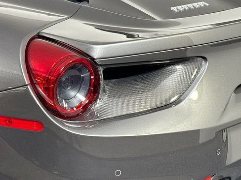 Used 2019 Ferrari 488 Spider RWD image 27