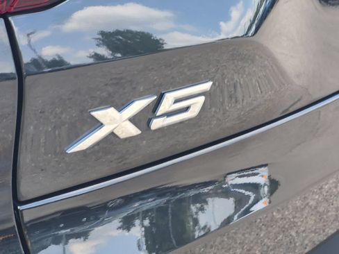 Used 2022 BMW X5 xDrive40i AWD/4WD image 13