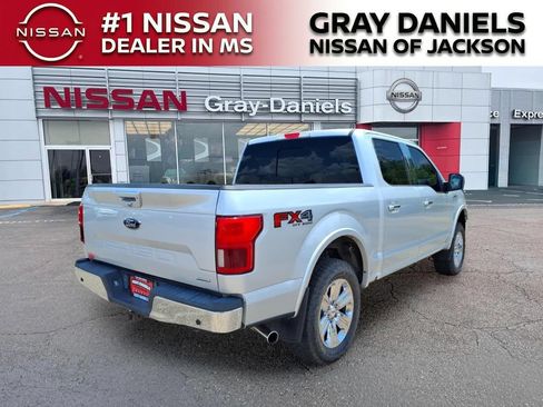 Used 2018 Ford F150 Lariat w/ Equipment Group 502A Luxury AWD/4WD image 7