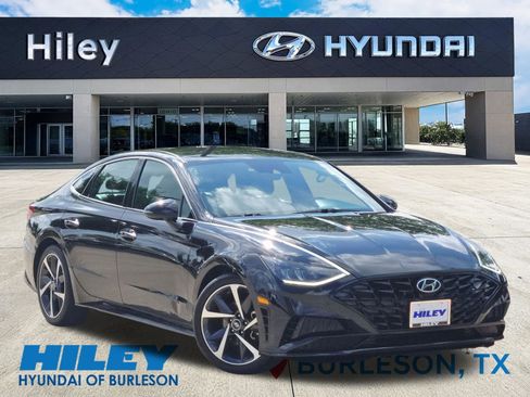 Used 2021 Hyundai Sonata SEL Plus FWD image 2