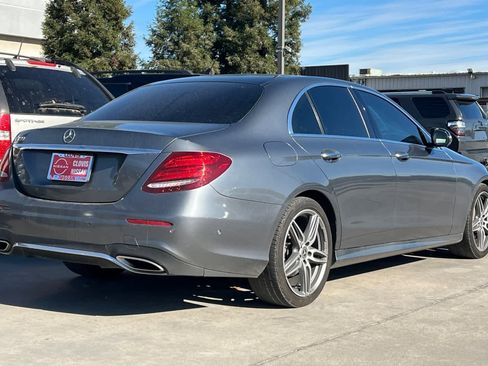 Used 2019 Mercedes-Benz E 300 image 3