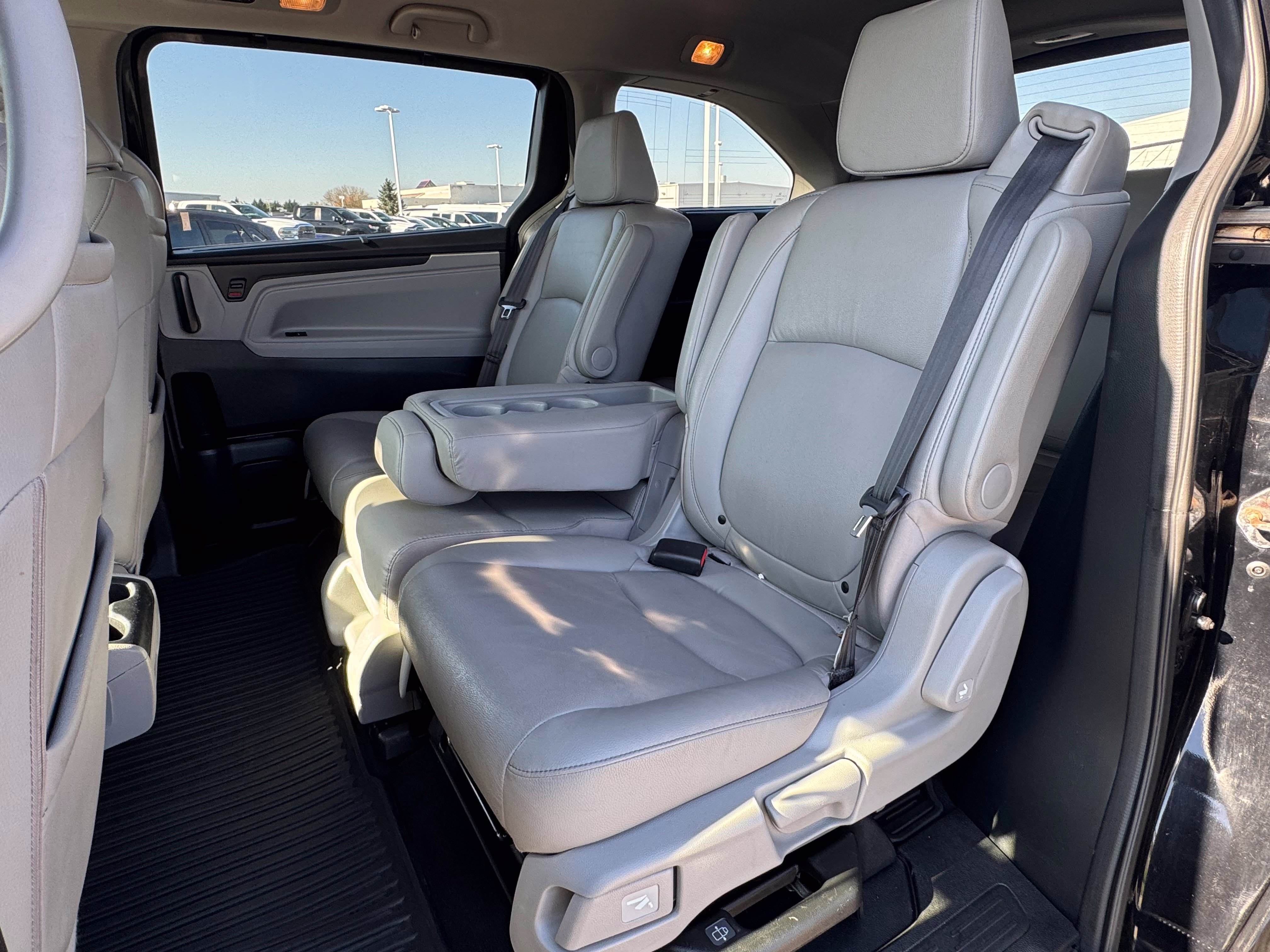 Used 2022 Honda Odyssey Touring image 12