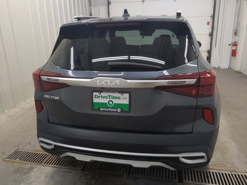 Used 2023 Kia Seltos S FWD image 7