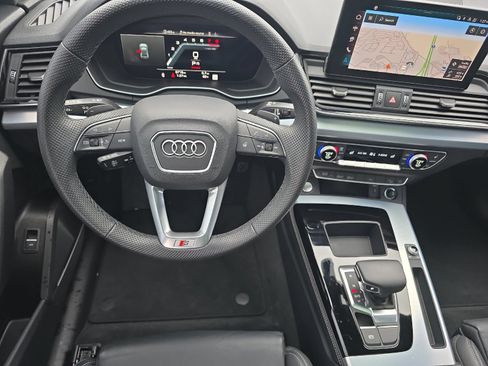 Used 2025 Audi Q5 2.0T Premium Plus AWD/4WD image 15