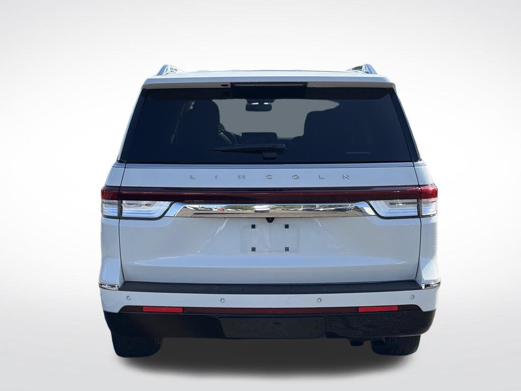 Used 2023 Lincoln Navigator Reserve AWD/4WD image 8
