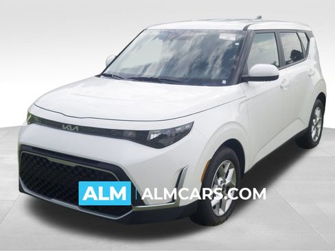 Used 2025 Kia Soul LX w/ LX Technology Package FWD image 1